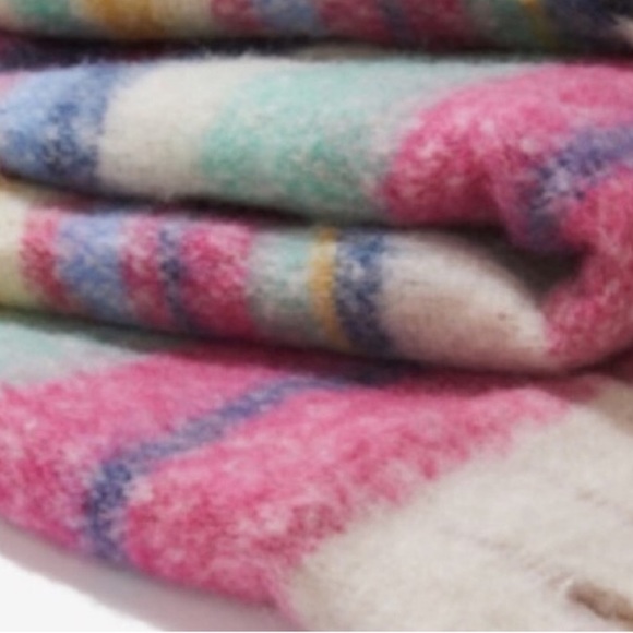 NEW Free People Skye stripe fringe blanket - Picture 4 of 7